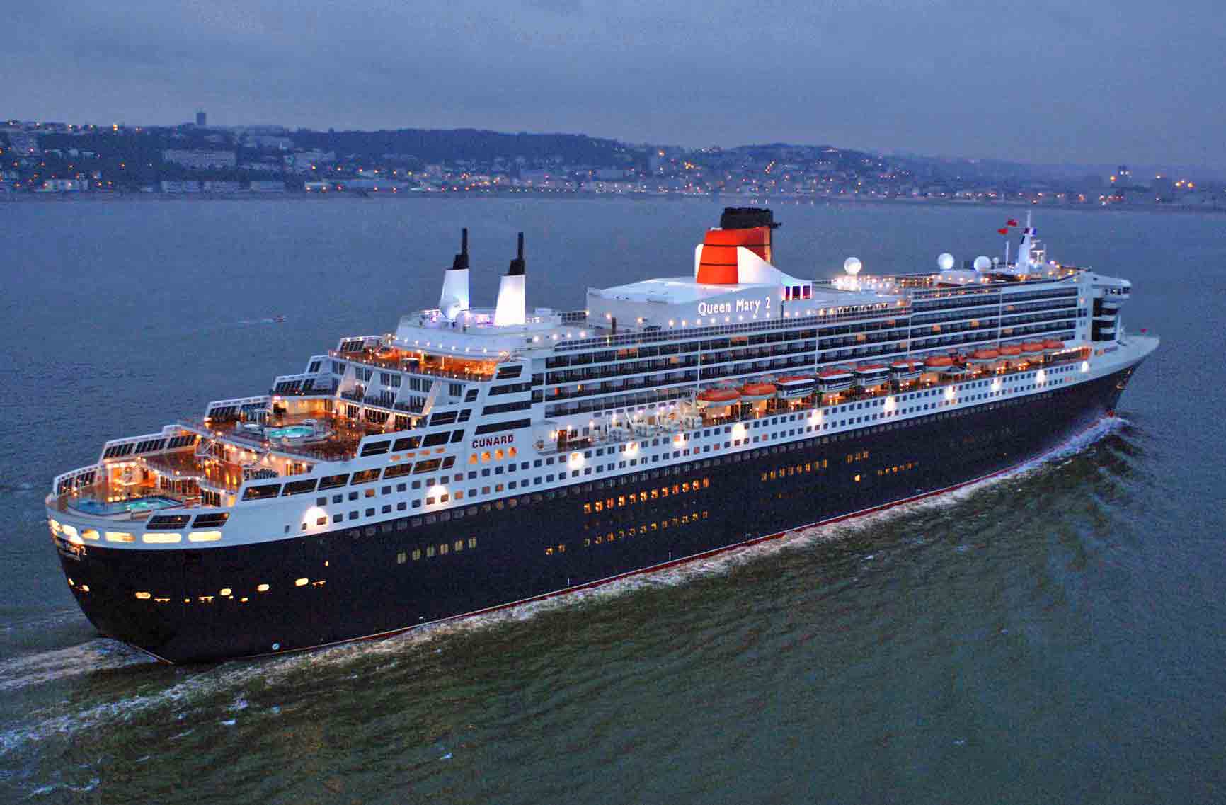 Queen Mary 2 Une traversée sur le plus grand liner du monde Mer et Marine