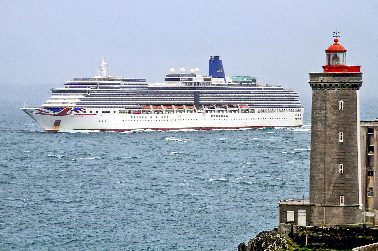 P&O Cruises' Arcadia to Join Holland America Line Fleet in 2029