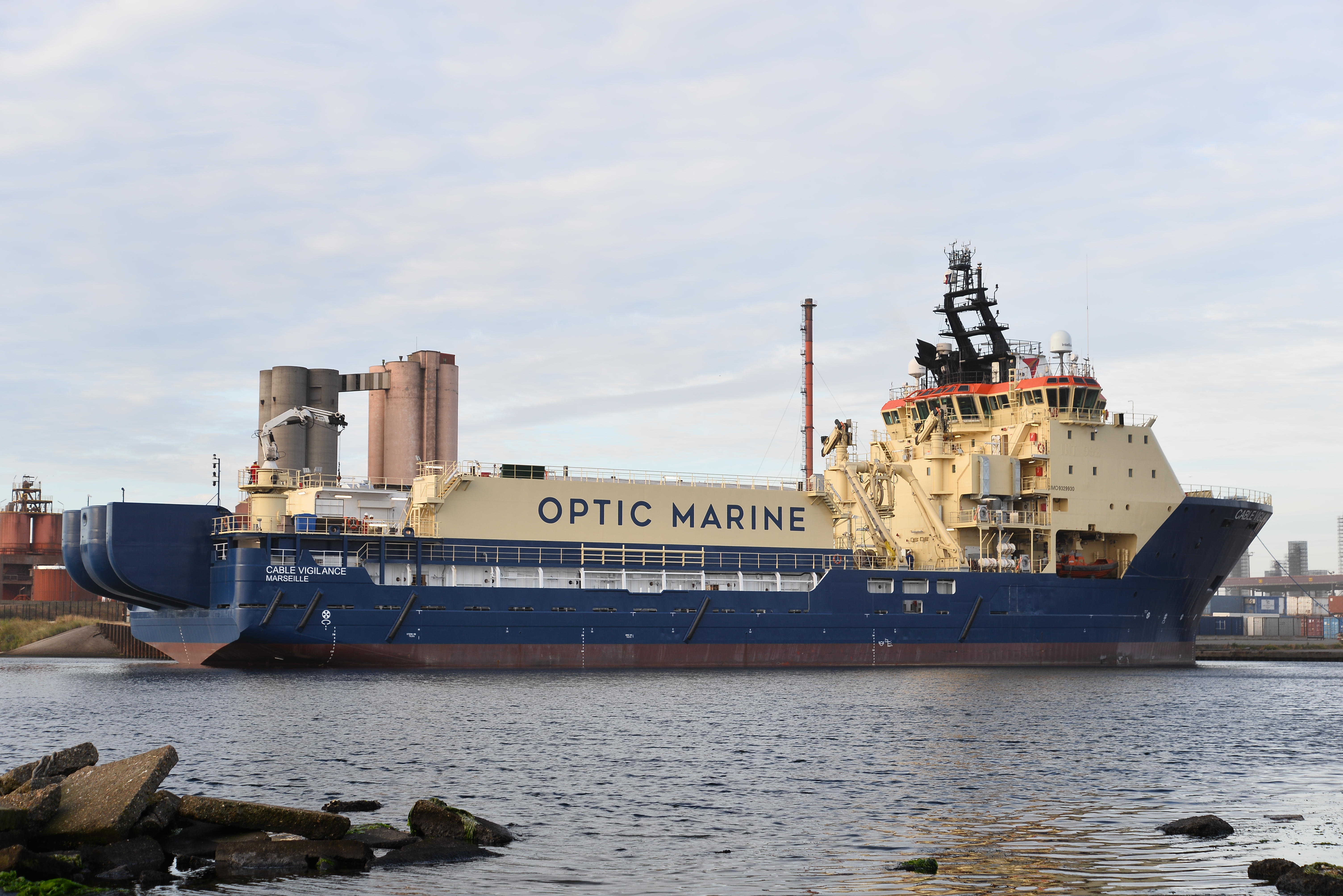 Mer Cables ASN et OMS vont fournir et installer un câble sous-marin de 8100 km ...