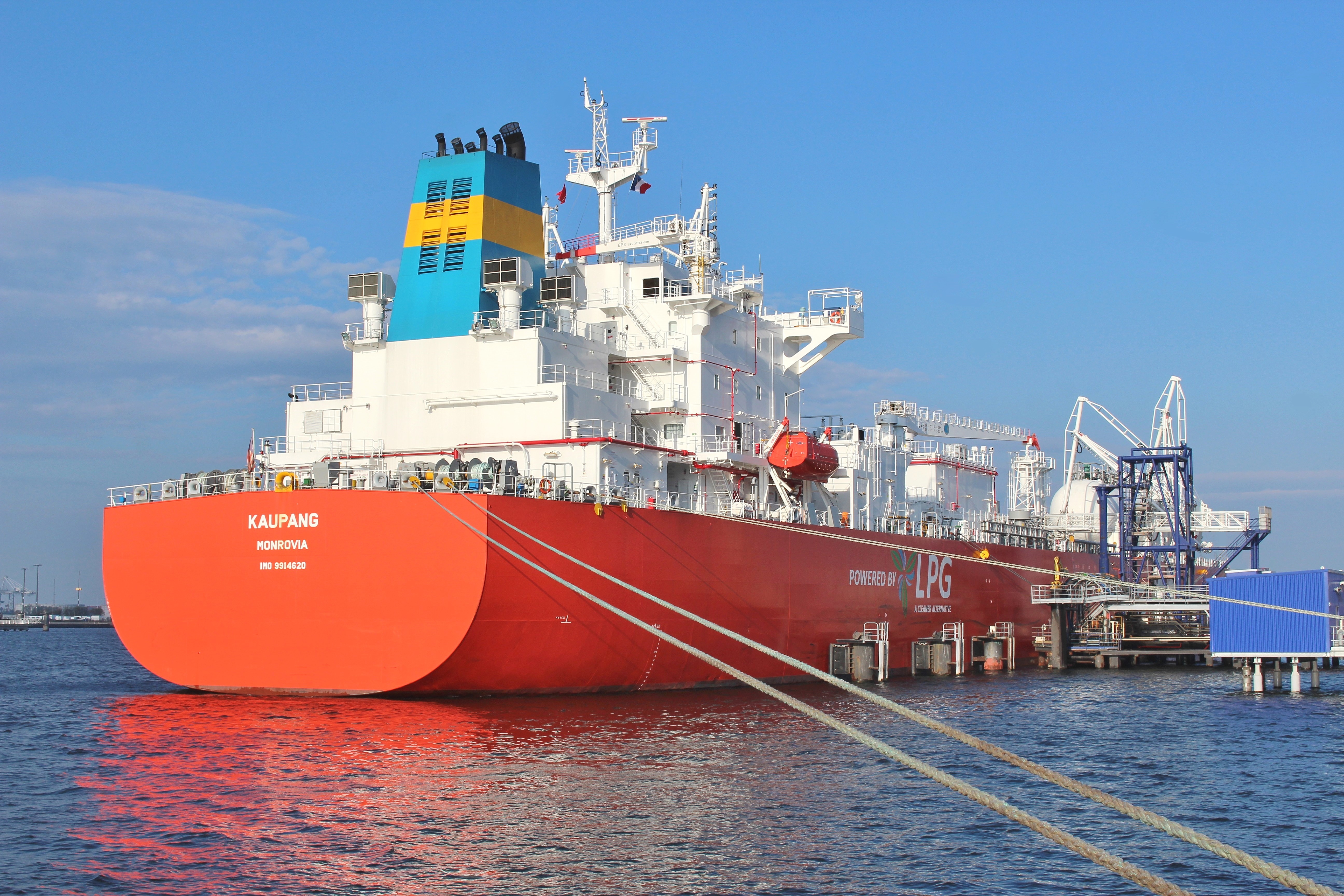 Courant quai : NG3 adapte son système PLUG aux navires citernes | Mer ...