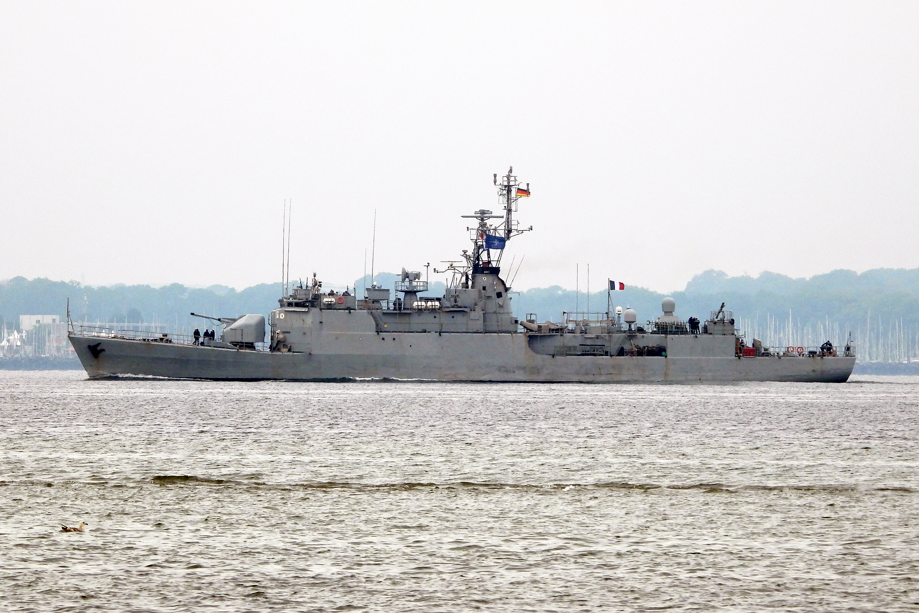 Marine nationale : plus qu’un ancien aviso du type A69 en service | Mer ...