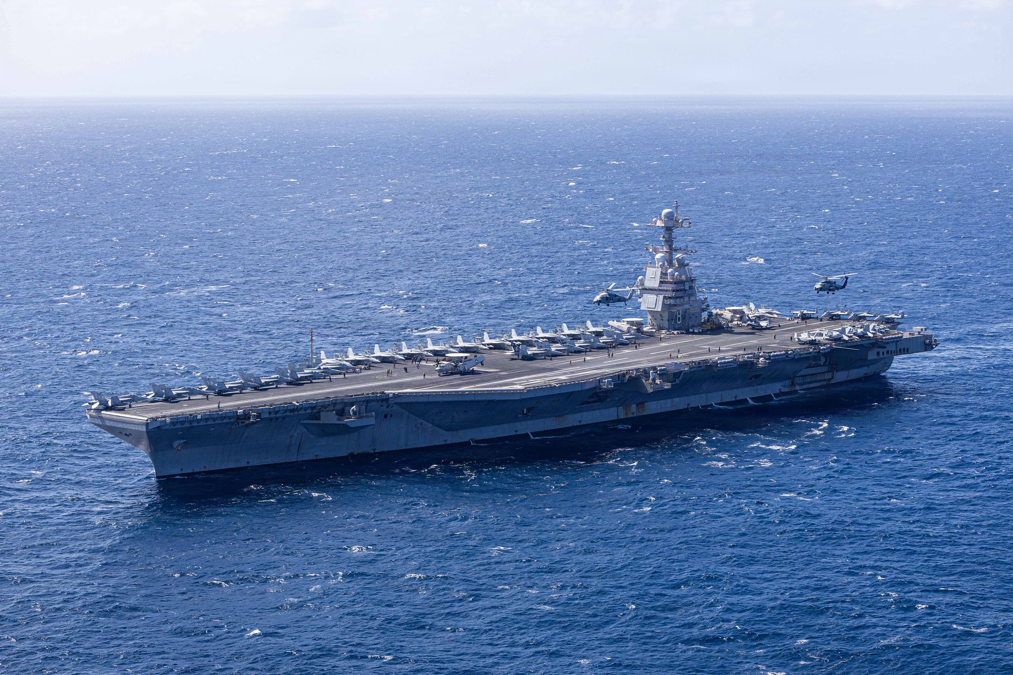 USS Gerald R. Ford en mer