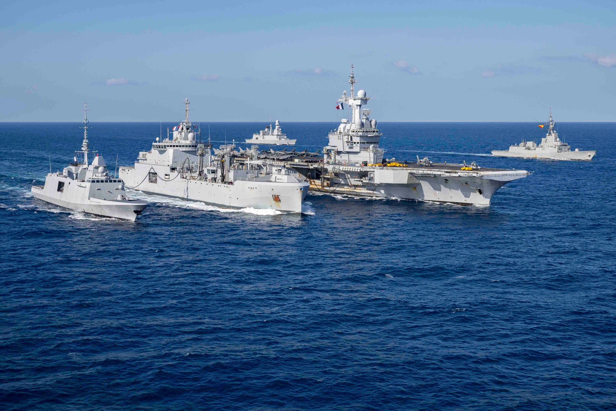 Méditerranée orientale : le groupe aéronaval français se met en ...