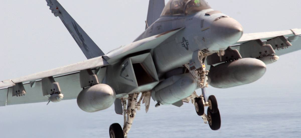 31606 /A-18F Super Hornet