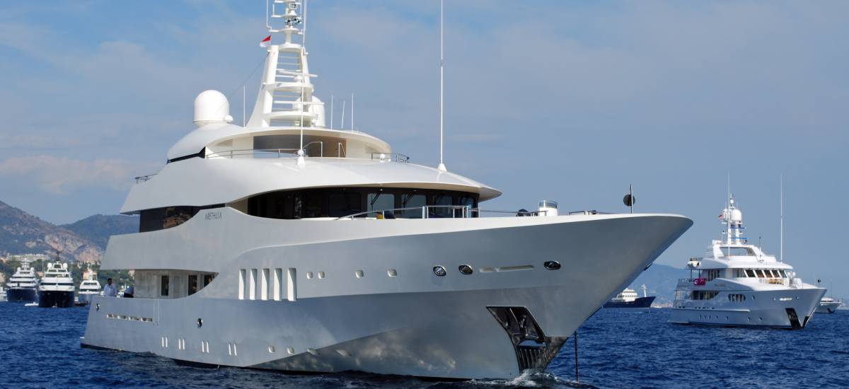 38059 yacht