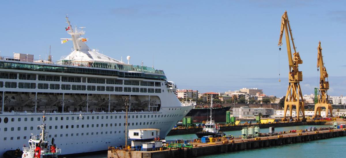 44582 grandeur of the seas caribbean royal navantia