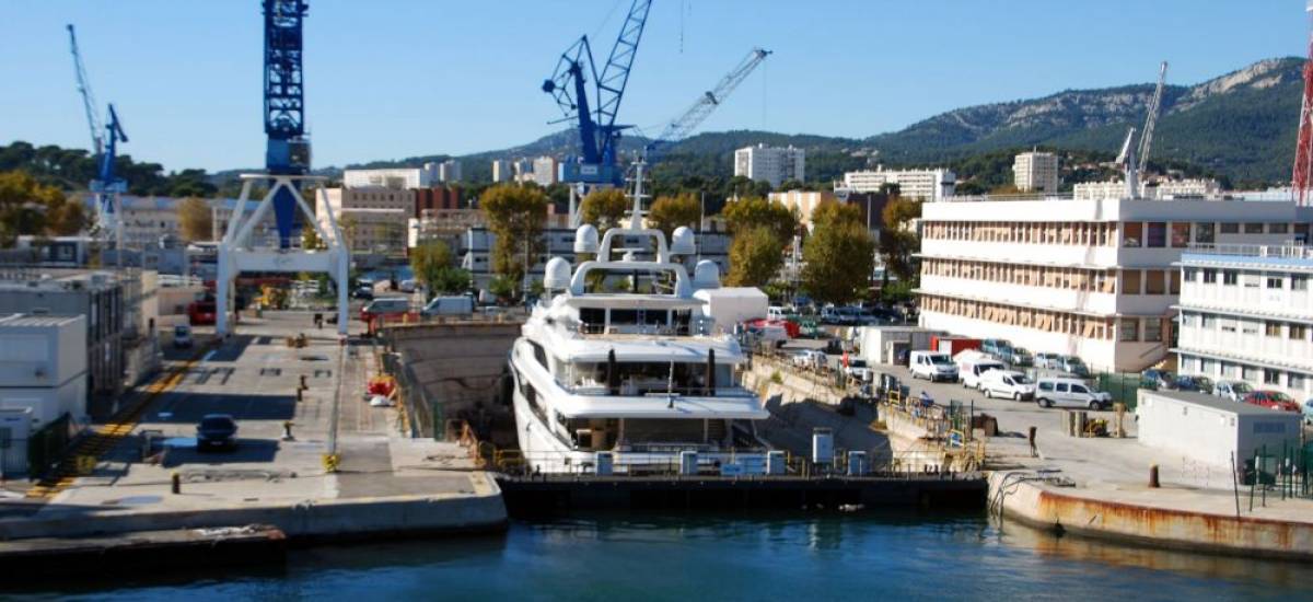 80574 dcns yacht
