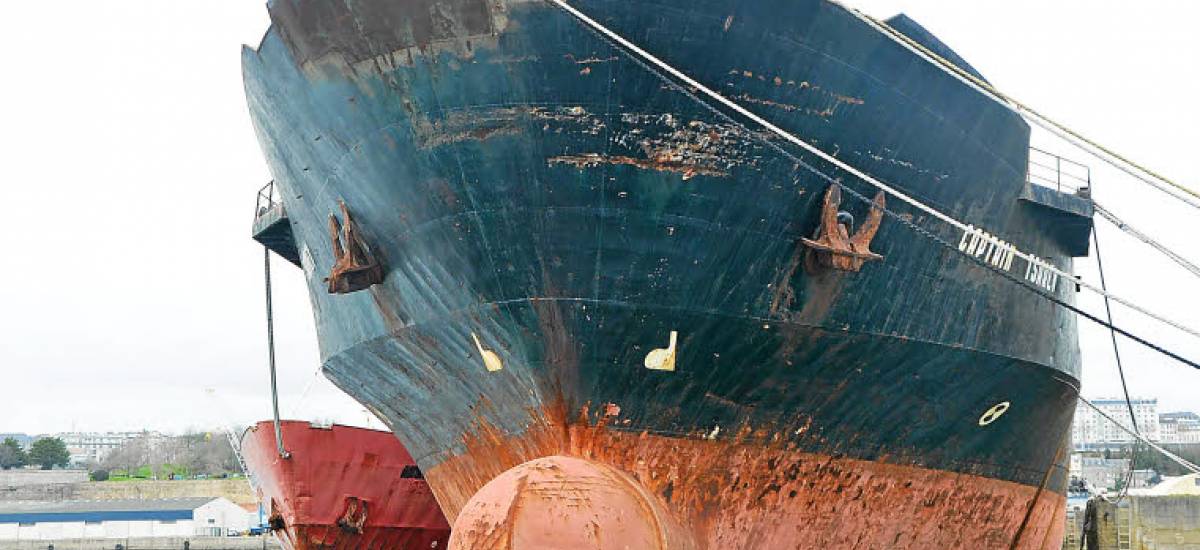 146381 tfr Le Captain-Tsarev occupe le quai dédié à la Russie pour Brest 2016. Il devra avoir libéré l'espace avant le 31 mai.
