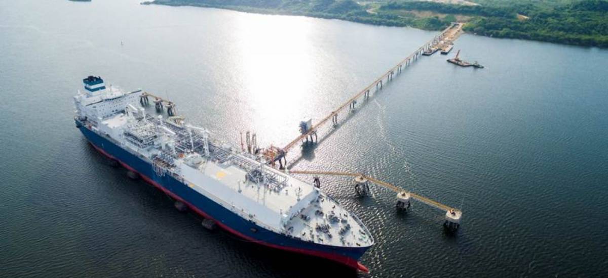 165004 Hoegh LNG