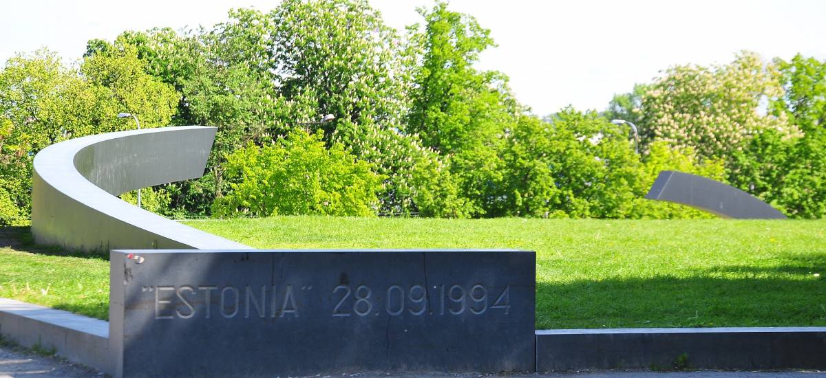 206552 estonia stèle