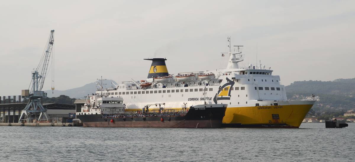 233320 crsica ferries sardinia vera la seyne