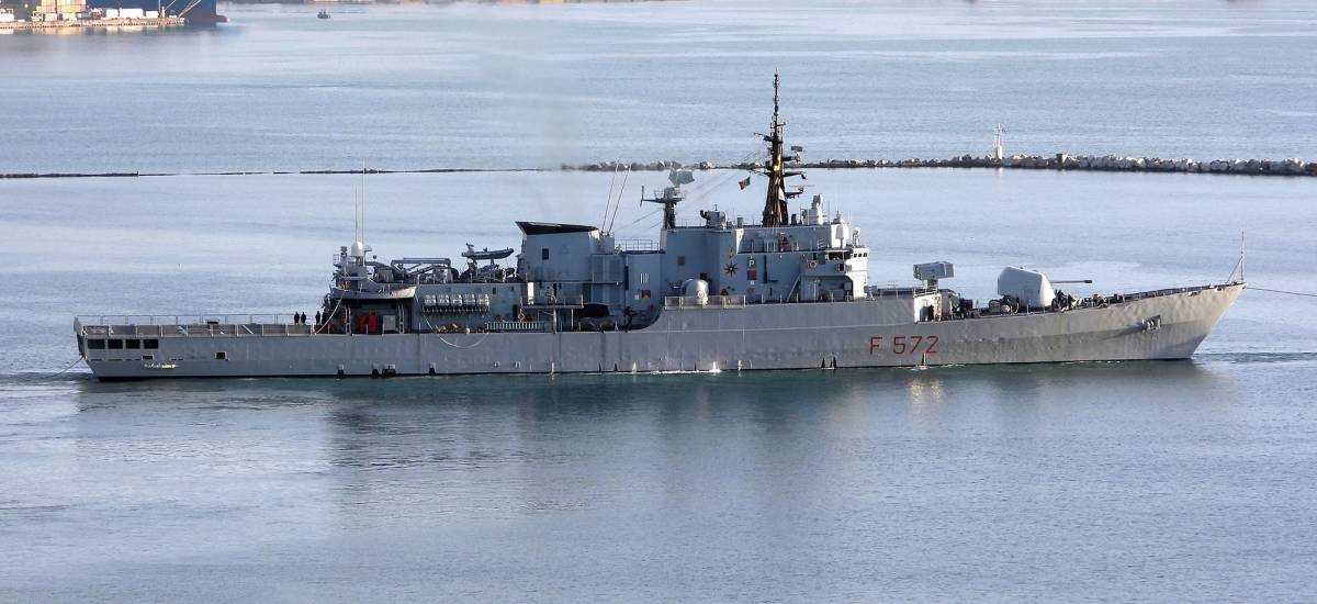 244129 marina militare italie maestrale libeccio
