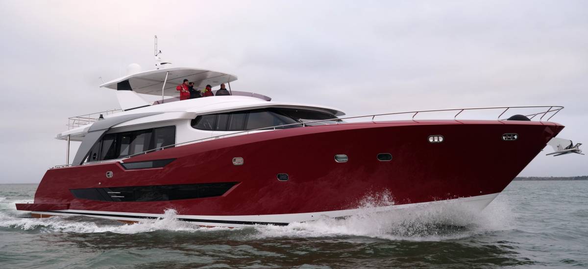 275591 couach yacht 26 m