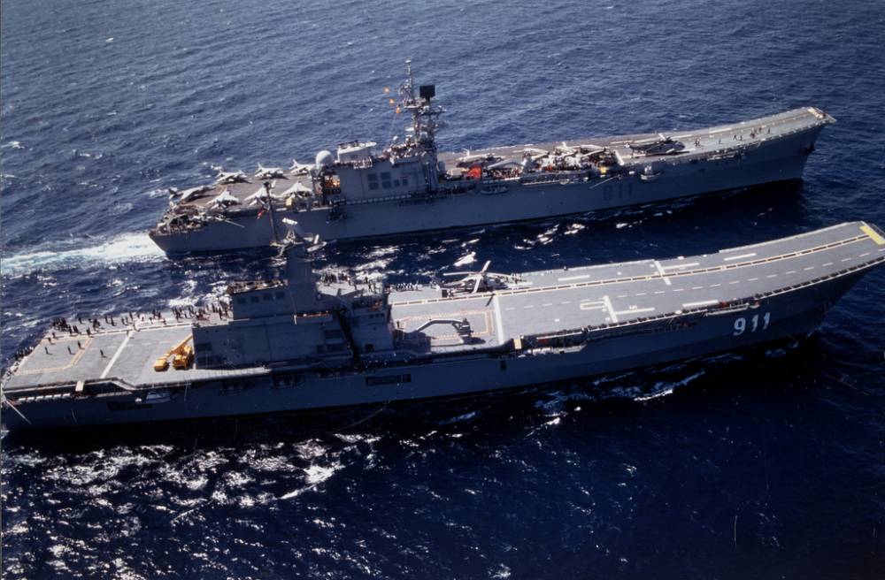 71912 espagne armada principe de asturias chakri naruebet