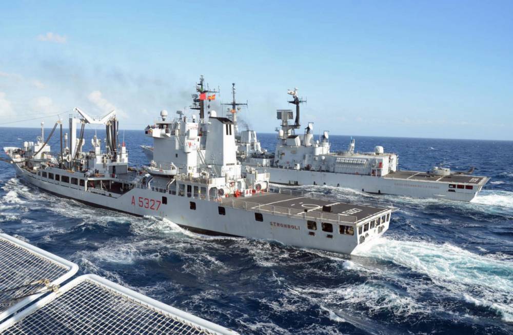 72082 marina militare ravitaille stromboli durand de la penne