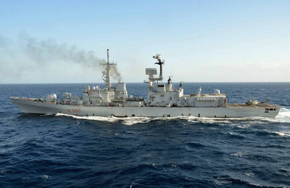72084 marina militare ravitaille stromboli durand de la penne