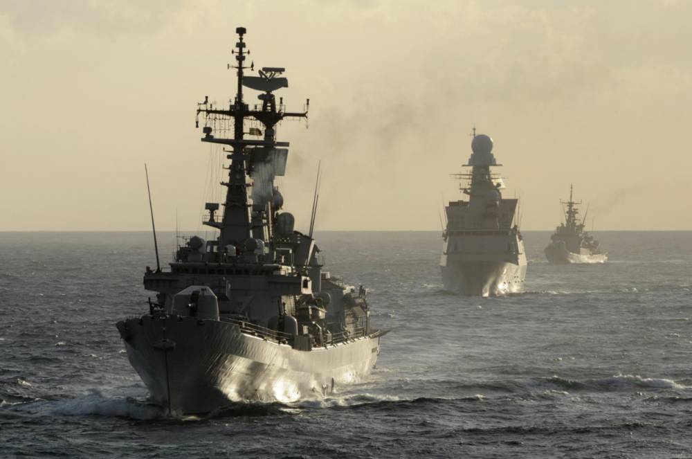 72089 marina militare ravitaille stromboli durand de la penne caio duilio