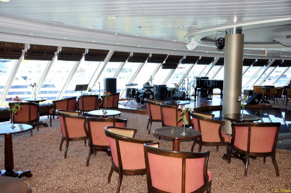 74124 azamara quest