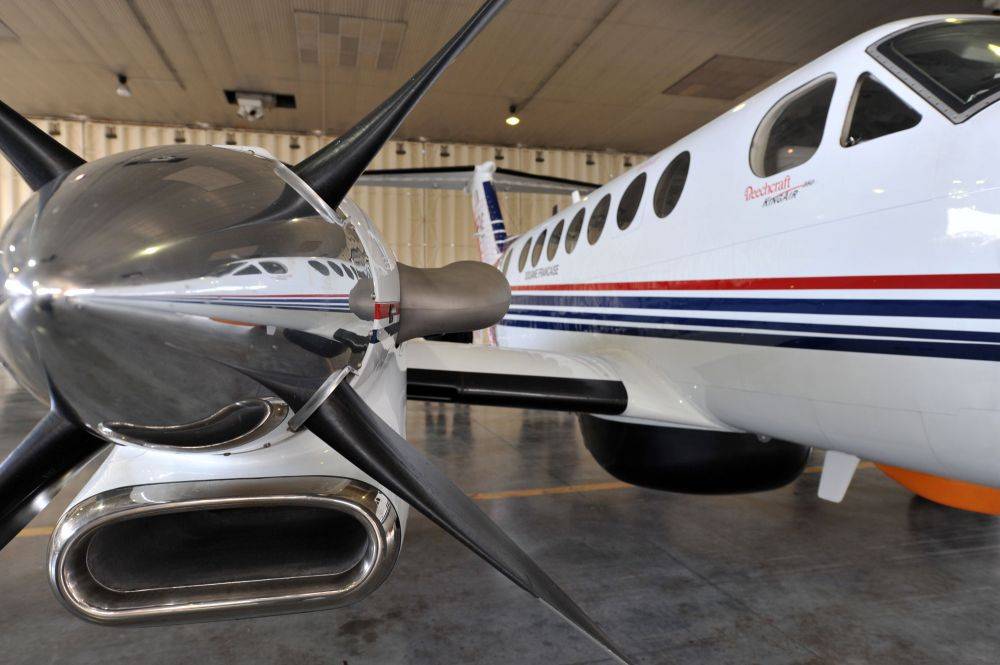 76940 beechcraft douane