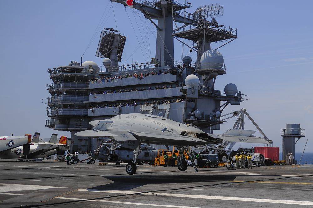 77119 us navy x-47b drone