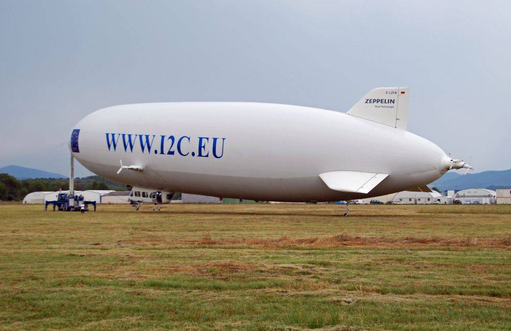 77240 zeppelin