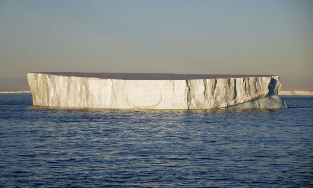 77546 iceberg