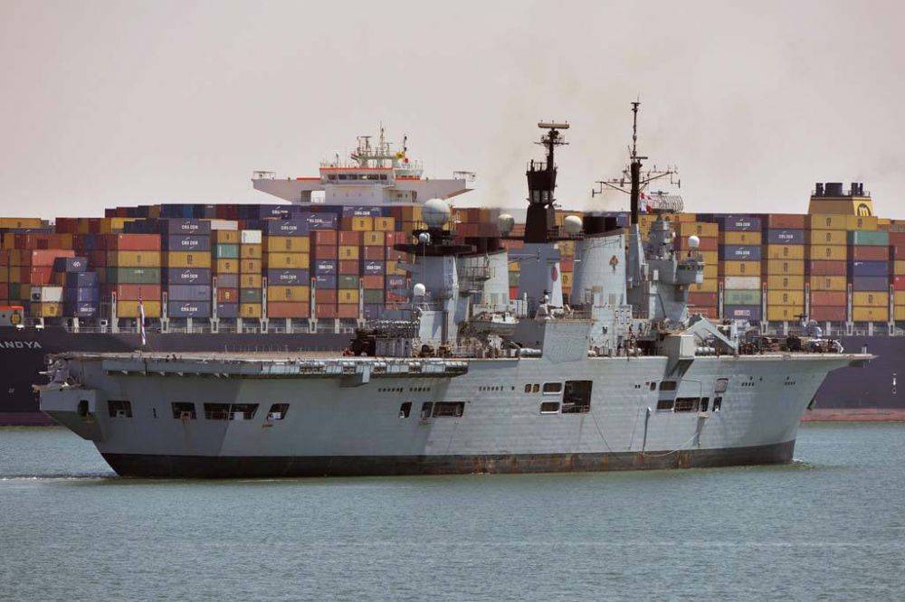 78661 royal navy suez cougar