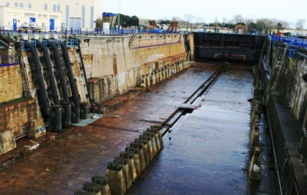 80000 bassin 2 DCNS