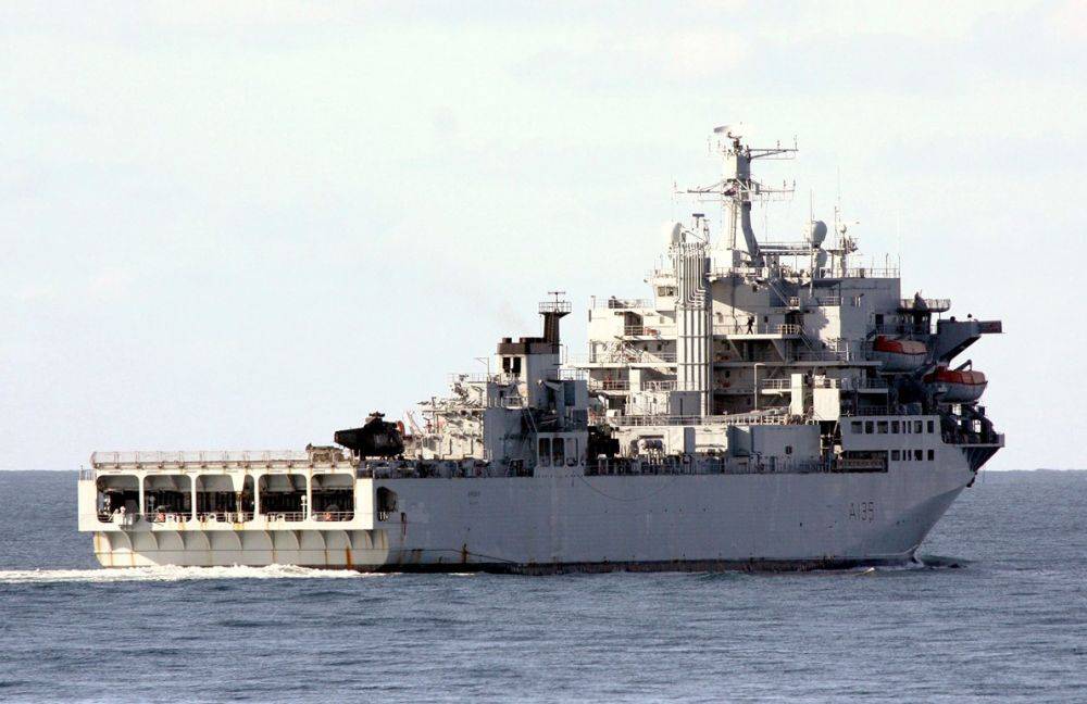 81483 royal navy argus