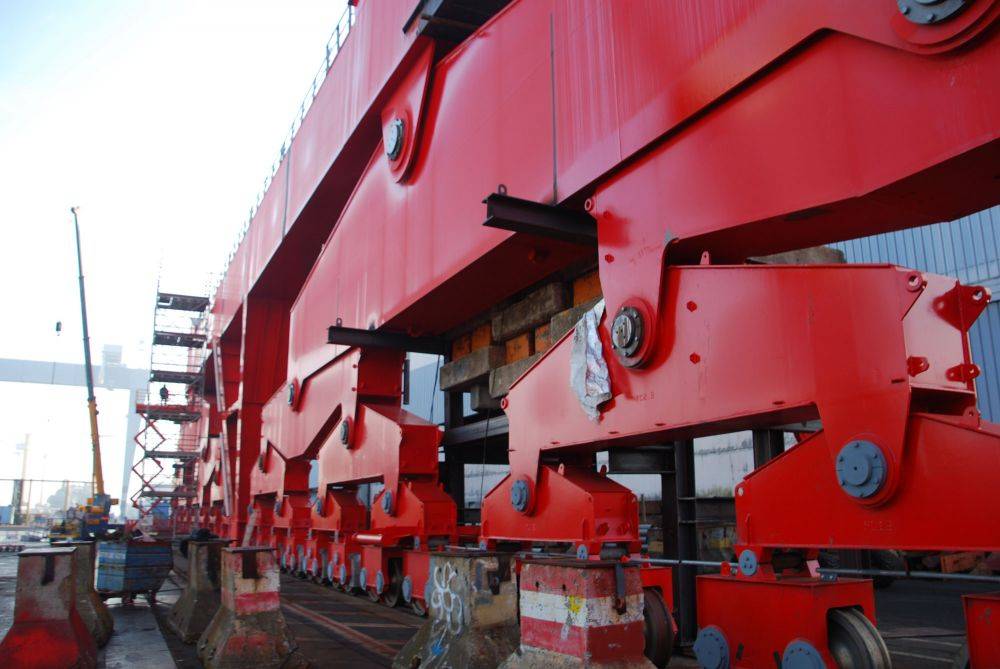 83317 stx france portique