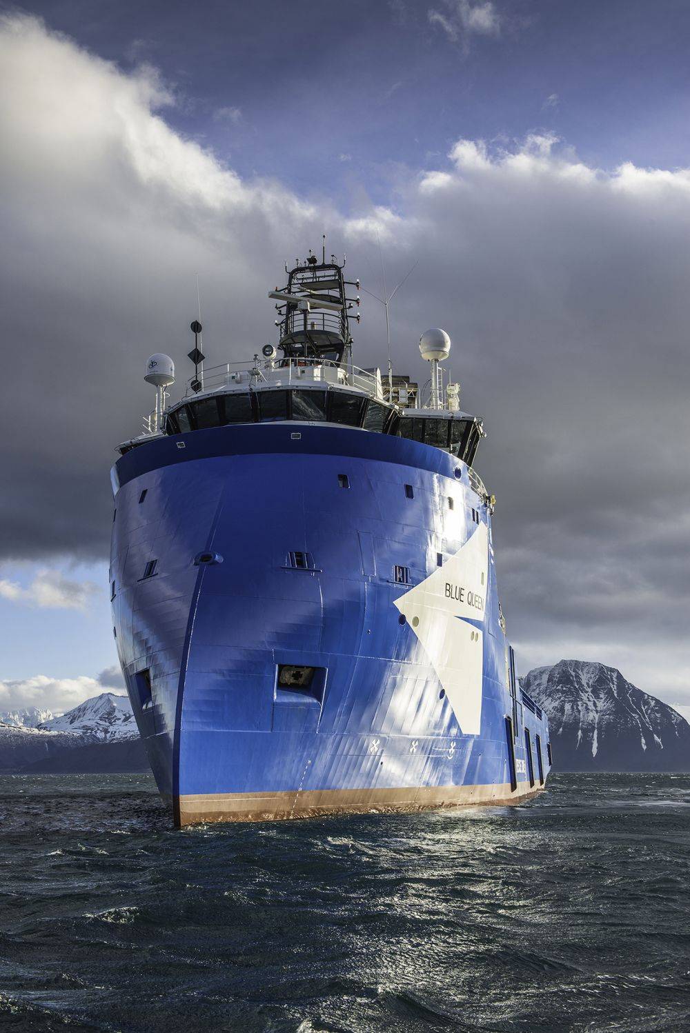 99884 Blue Queen Ulstein PSV X Bow PX121