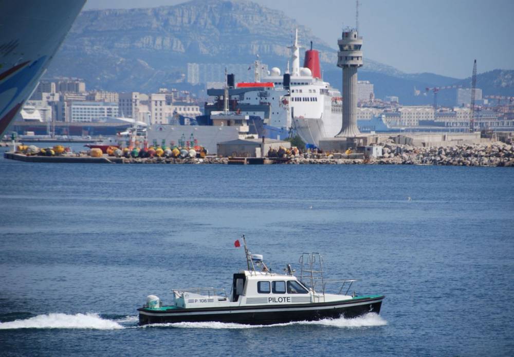 107992 pilote marseille pilotine
