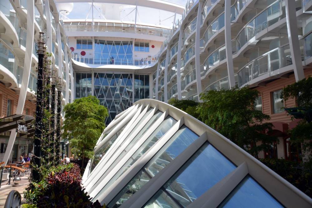 108449 allure of the seas