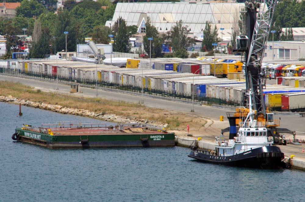 120601 barge toulon meridionale