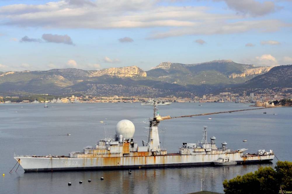 124132 hms ocean