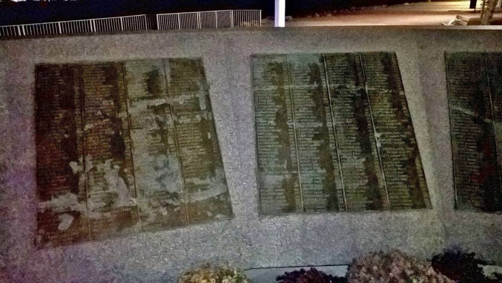 132768 monument toulon sous mariniers