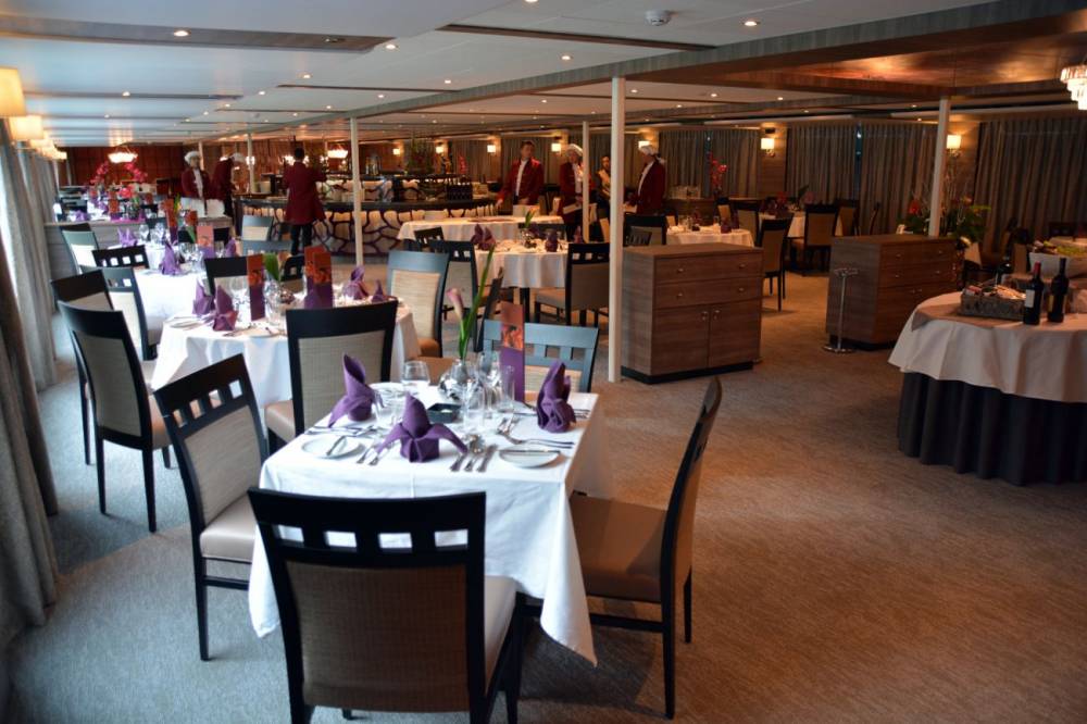 133467 amadeus silver restaurant