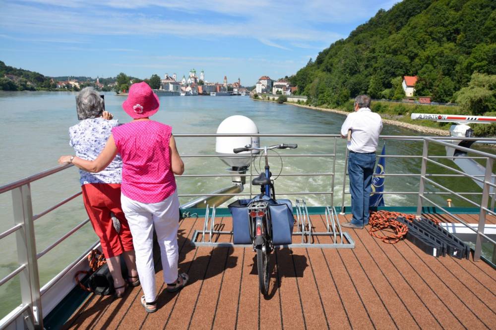 133621 amadeus silver navigation danube