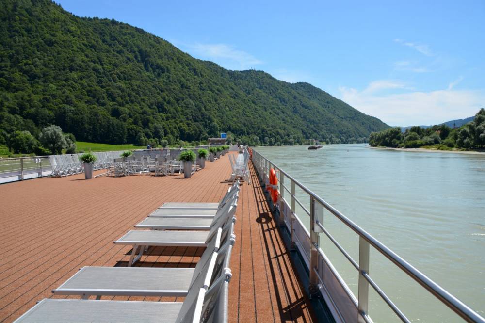 133656 amadeus silver navigation danube