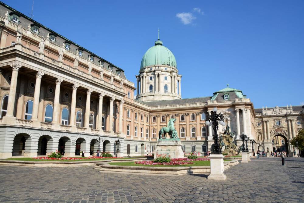 134132 amadeus silver budapest