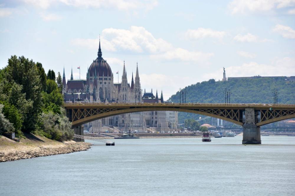 134179 amadeus silver esztergom