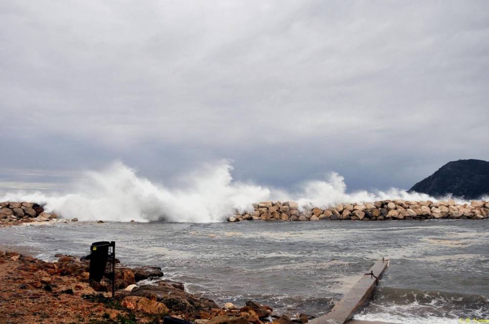 138394 tempete vagues st elme la seyne