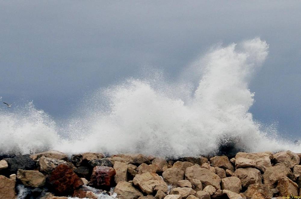 138405 tempete vagues st elme la seyne