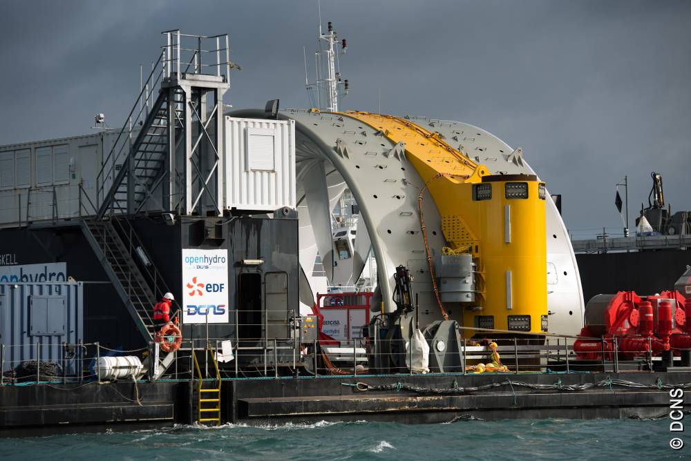 139068 hydrolienne Brehat mise à l'eau