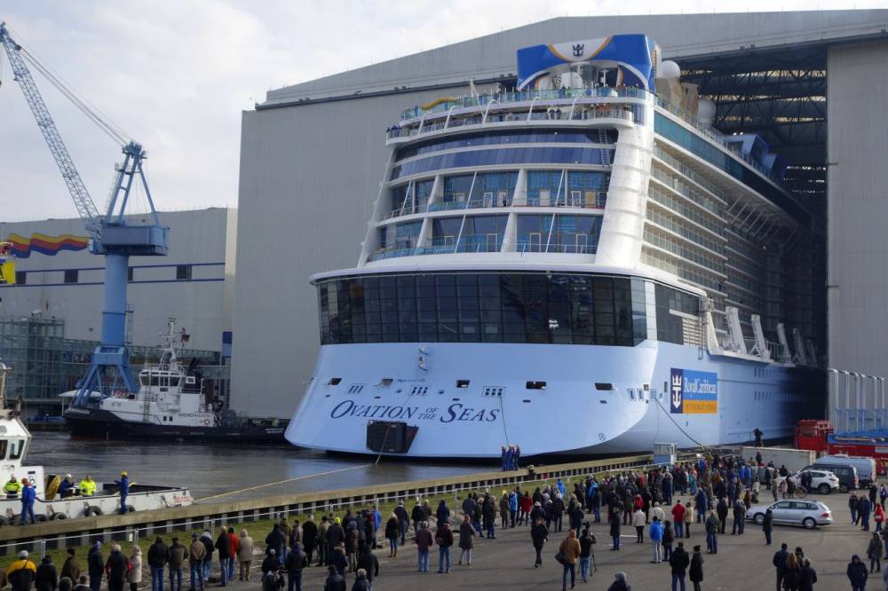 140952 ovation off the seas meyer werft