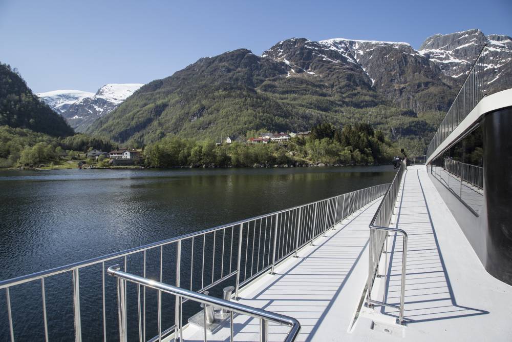 148625 Vision of the fjords