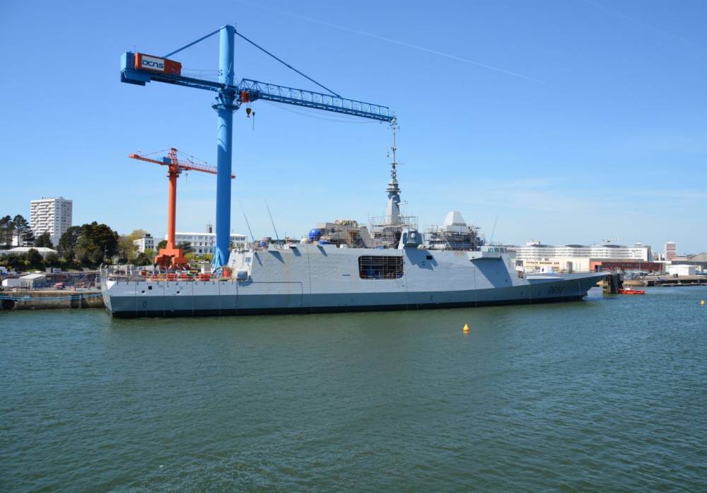 148750 fremm auvergne dcns lorient