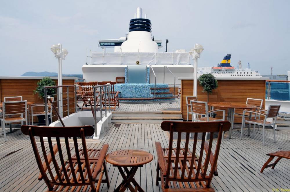 149152 lindblad national geographic orion