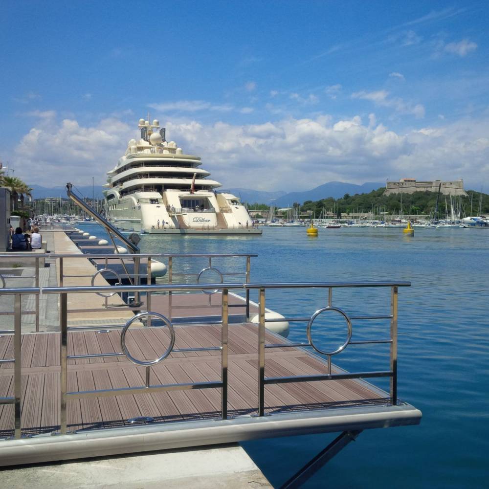 150801 yacht dilbar