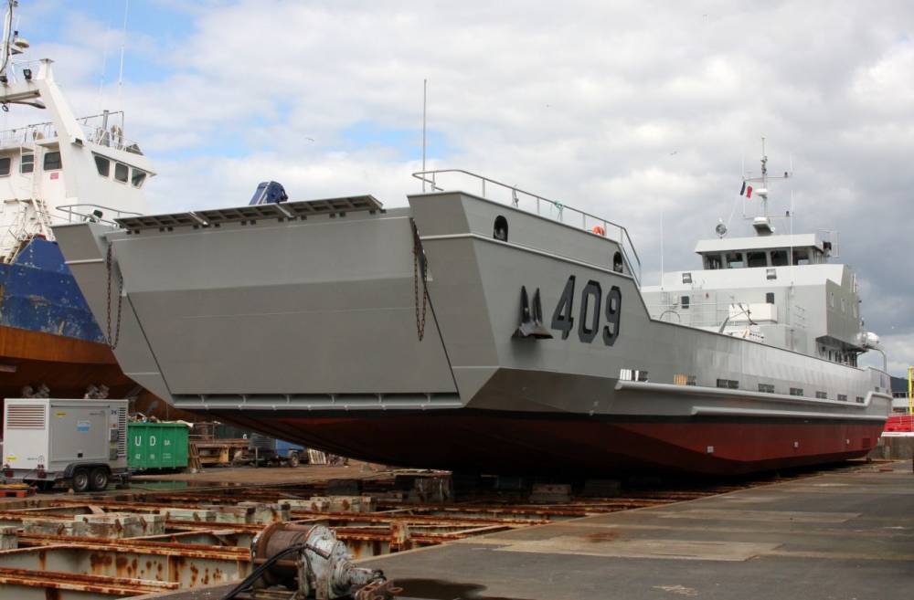 151131 piriou maroc barge
